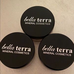 Mineral bronzer,mineral blush, mineral foundation